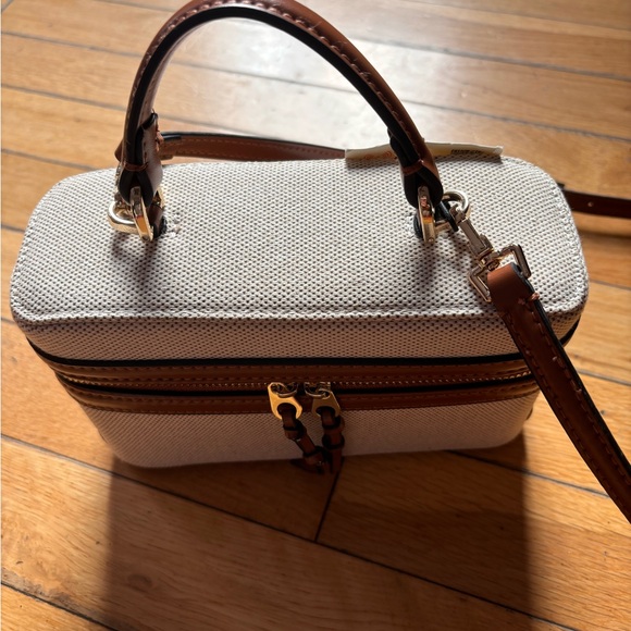 Rigid Bag - Picture 2 of 6